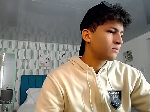 Axel savage online show from 09.22.25