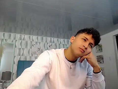 Axel savage online show from 10.07.25