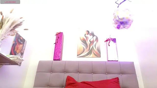 Karol wish online show from 11.25.25