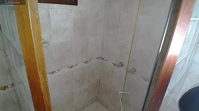 Snapshot of Lia_Teen chatting on 09.23.25 Lia Teen online show from 09.23.25