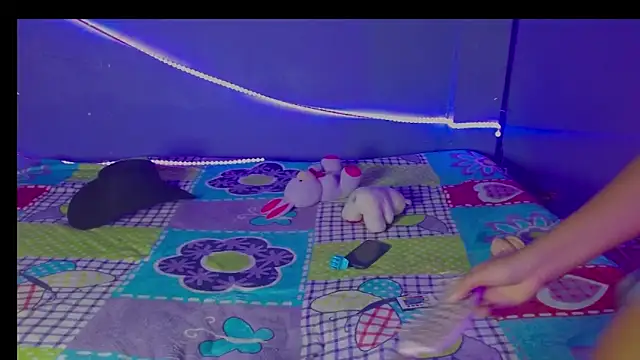 carito-08 online show from 10.29.25