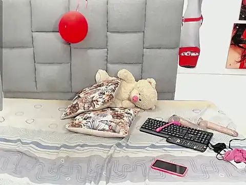 salome33x online show from 09.30.25