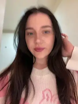 Cuddlies Lili online show from 09.12.25