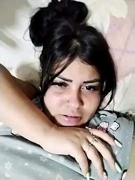 Snapshot of merylinbebe chatting on 10.07.25 merylinbebe online show from 10.07.25