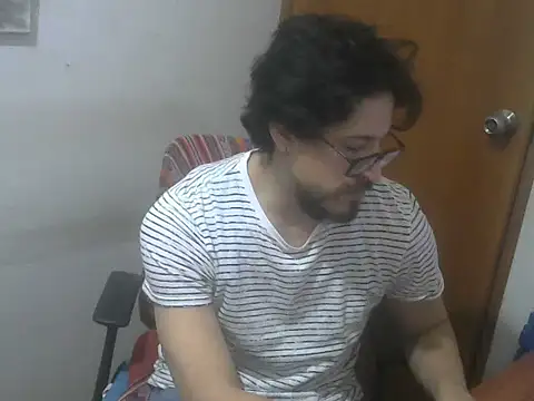 GuivernoStud online show from 09.11.25
