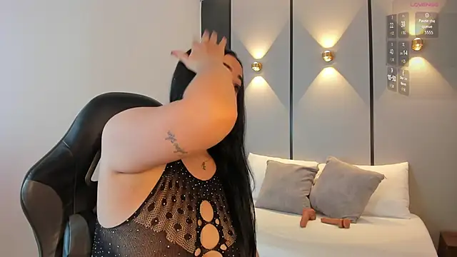 ashly moonn online show from 02.02.26