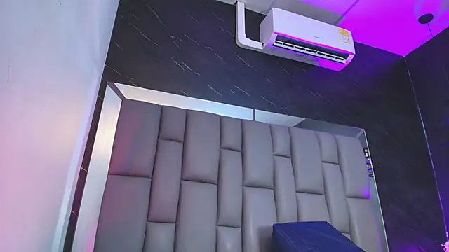 kissme luna online show from 11.21.25