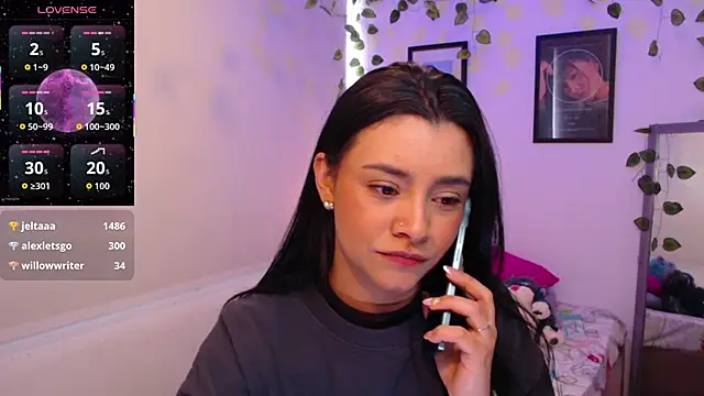 MarilynWhite  online show from 10.17.25