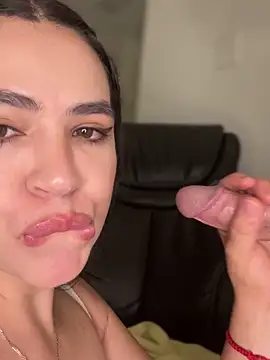 Snapshot of Gringo_XXX_Latina chatting on 09.19.25 Gringo XXX Latina online show from 09.19.25