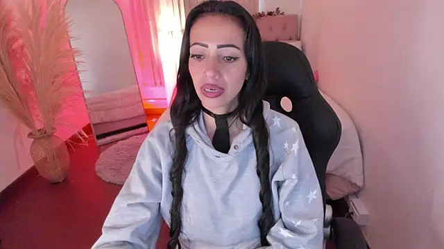 Mariam Lopez   online show from 11.16.25