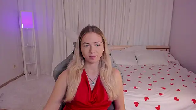 Snapshot of Susan_Mimi chatting on 11.08.25 Susan Mimi online show from 11.08.25