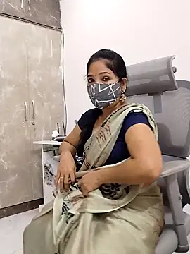 Girl 071 online show from 10.29.25