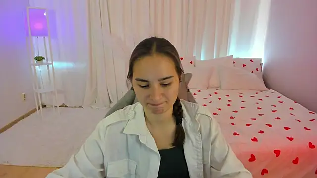 SeraphineClark online show from 10.19.25