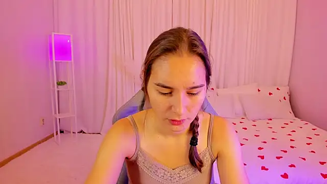 SeraphineClark online show from 10.24.25