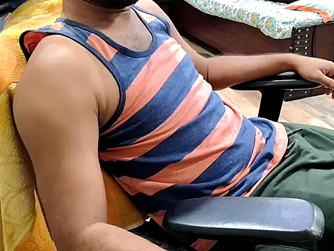 Snapshot of ZoroArcher chatting on 10.29.25 ZoroArcher online show from 10.29.25