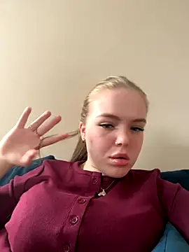 prettycocomae online show from 09.13.25