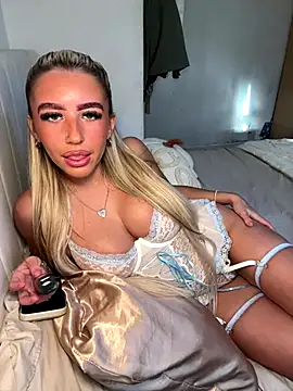 BlondeBetty online show from 01.07.26