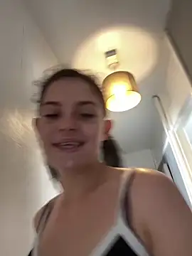 Camwithchlox online show from 09.22.25