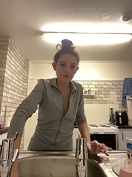 Camwithchlox online show from 10.28.25