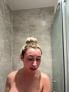 SexySaraxxoo online show from 03.26.26