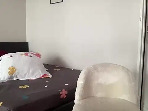 Snapshot of lannaah_ chatting on 09.27.25 lannaah  online show from 09.27.25