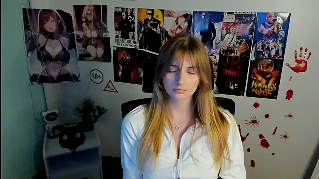 Snapshot of NeyliDream chatting on 11.01.25 NeyliDream online show from 11.01.25