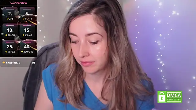 Snapshot of SuggestiveBehavior chatting on 10.27.25 SuggestiveBehavior online show from 10.27.25