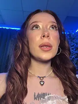 Snapshot of MaryMe__ chatting on 12.20.25 MaryMe online show from 12.20.25