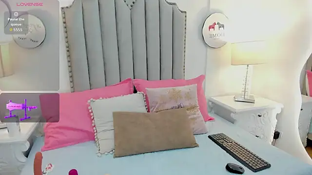 CherryVelvet19 online show from 10.24.25