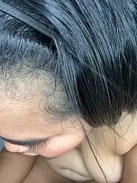 Snapshot of Yasmine__Hayat chatting on 10.24.25 Yasmine Hayat online show from 10.24.25