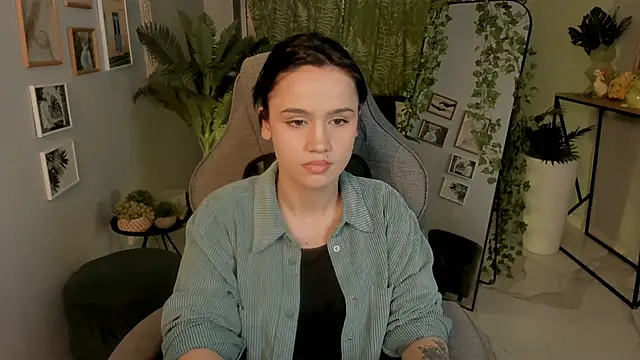 MonicaFarmer online show from 05.20.26