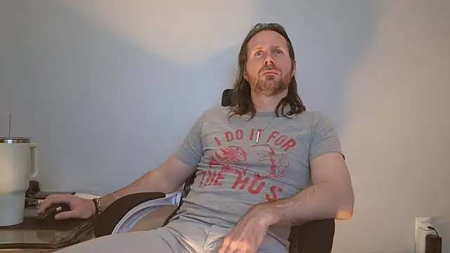 AlbinoAdonis online show from 04.21.26