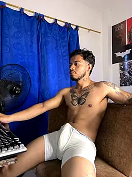 DavideVentura  online show from 09.13.25