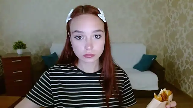 aFoxie online show from 09.14.25