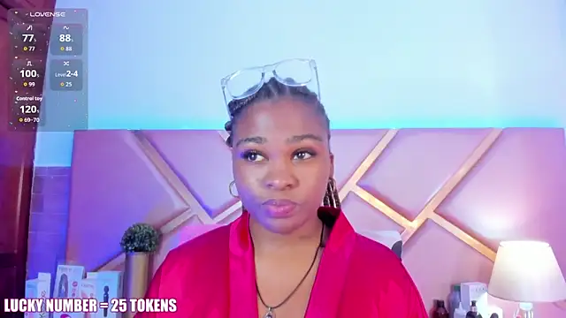 SophieSinclair online show from 03.05.26