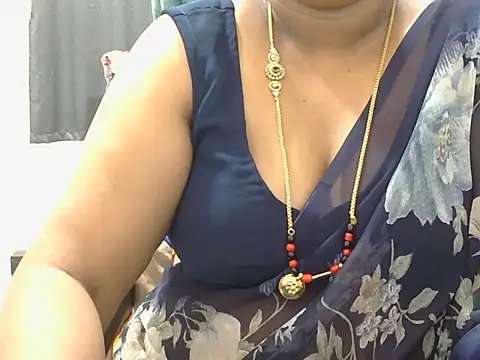 Snapshot of Nisha-telugu chatting on 06.13.26 Nisha-telugu online show from 06.13.26