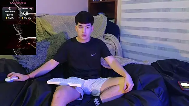 tightncuteass online show from 05.13.26