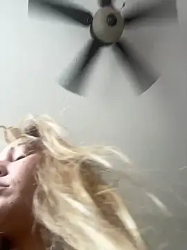 AllesandraLove online show from 04.23.26