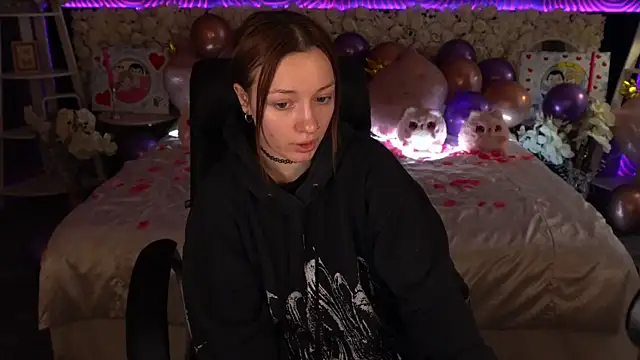 Snapshot of FoxyMayy chatting on 02.18.26 FoxyMayy online show from 02.18.26