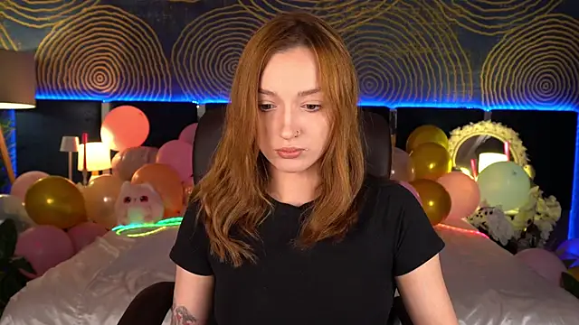 Snapshot of FoxyMayy chatting on 06.30.26 FoxyMayy online show from 06.30.26