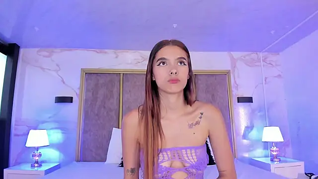 CarolinaaGomezz online show from 12.05.25