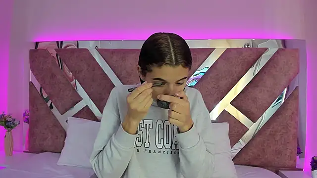 CarolinaaGomezz online show from 12.20.25