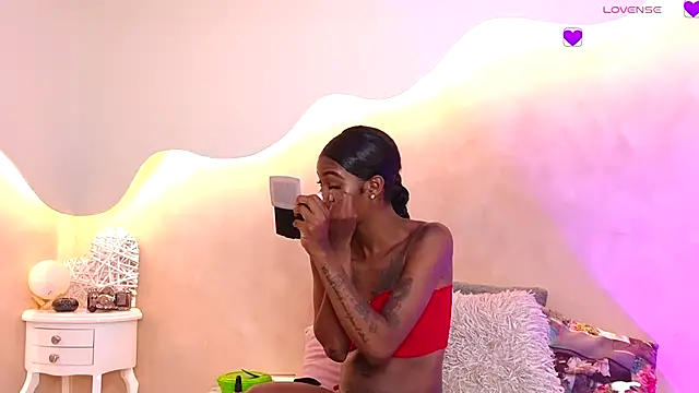 Kloee 12 online show from 10.22.25