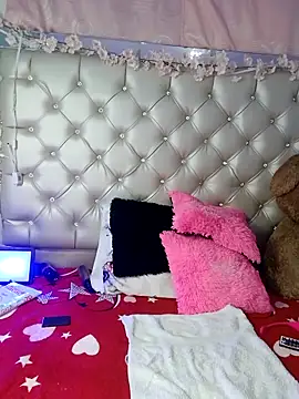 Snapshot of ZARAY_1118 chatting on 03.01.26 ZARAY 1118 online show from 03.01.26