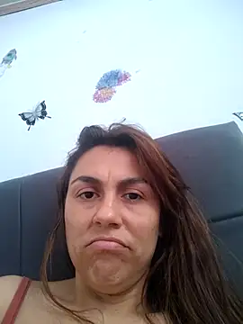 vanessa-titisM online show from 04.10.26