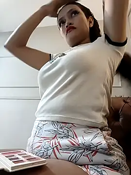 ArielBlossom    online show from 12.15.25