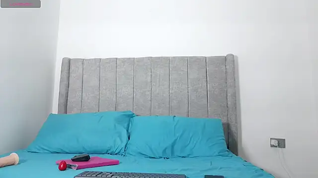 Marianah10 online show from 09.15.25