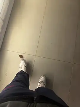 LAZ3R1 online show from 11.15.25