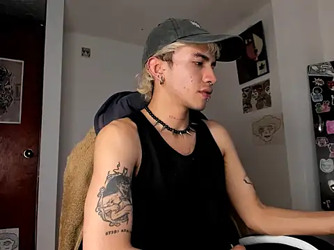 guynextdo0r online show from 09.28.25