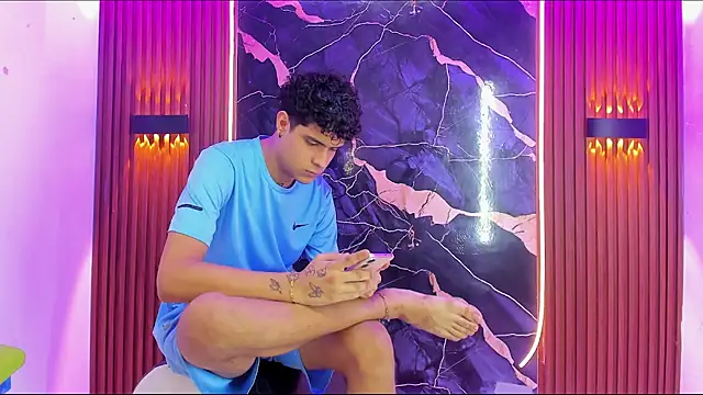 Lucky boys  X online show from 04.12.26